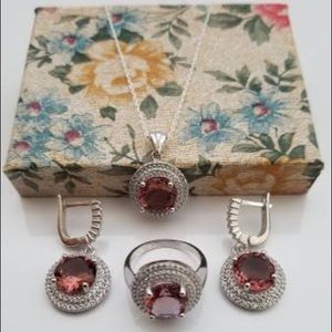 Women’s zultanite Jewelry from Turkey